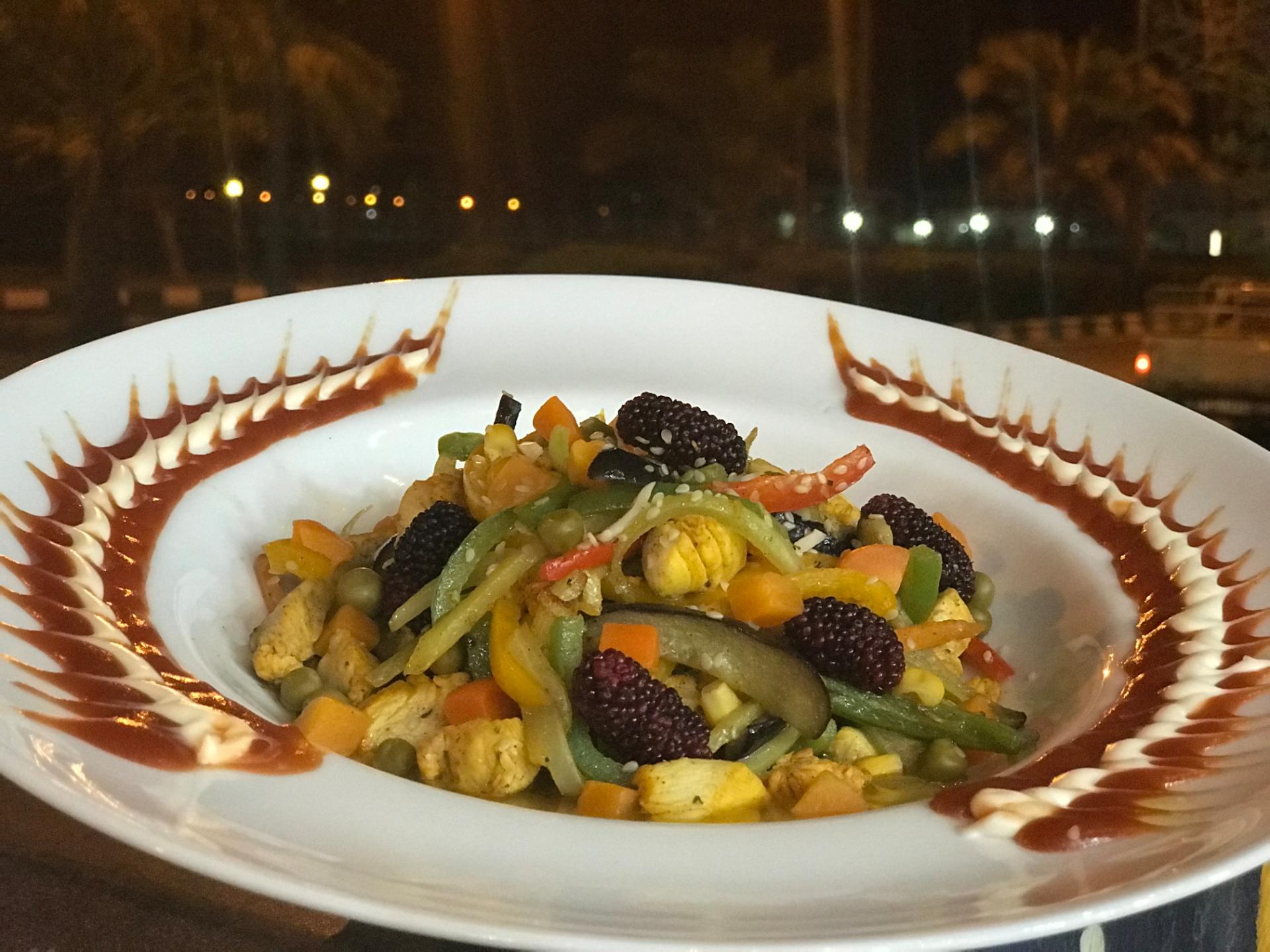 , رستوران اقای خاص بم