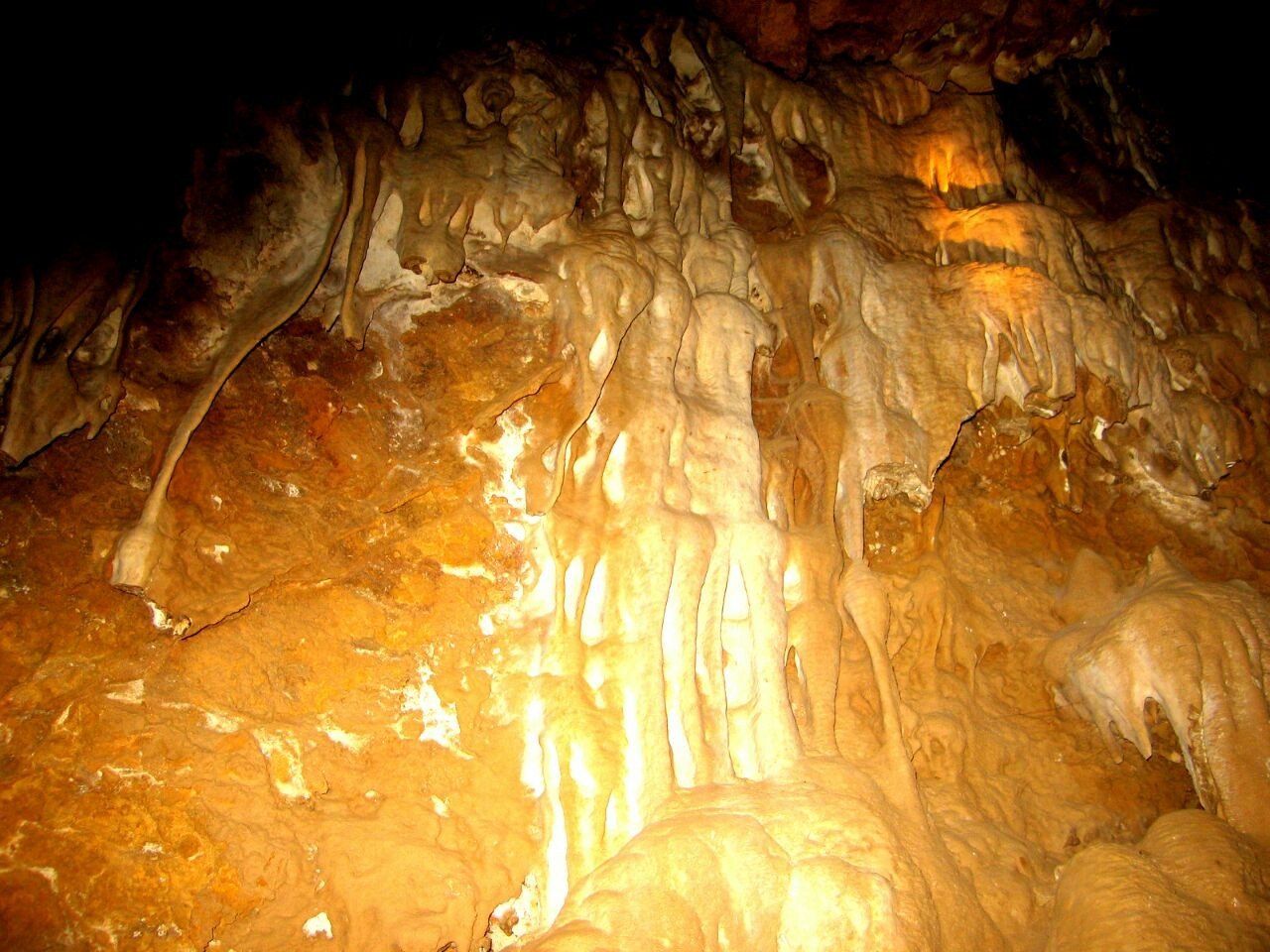 غار جفریز بافت