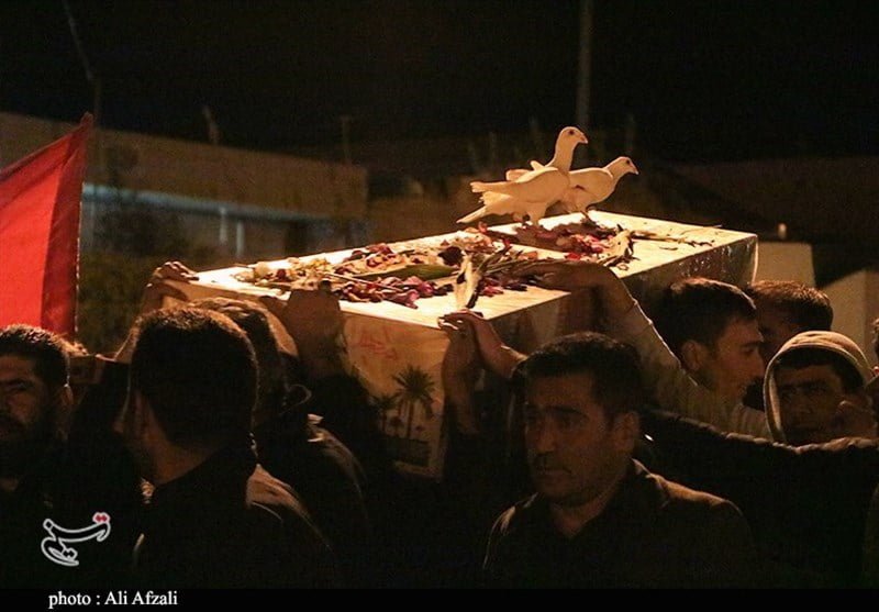 , استقبال عاشقانه مردم روستای ده‌زیار از شهید گمنام