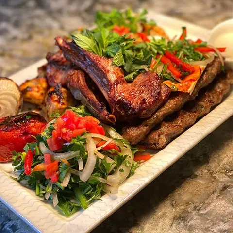 , رستوران افق طلایی شهربابک