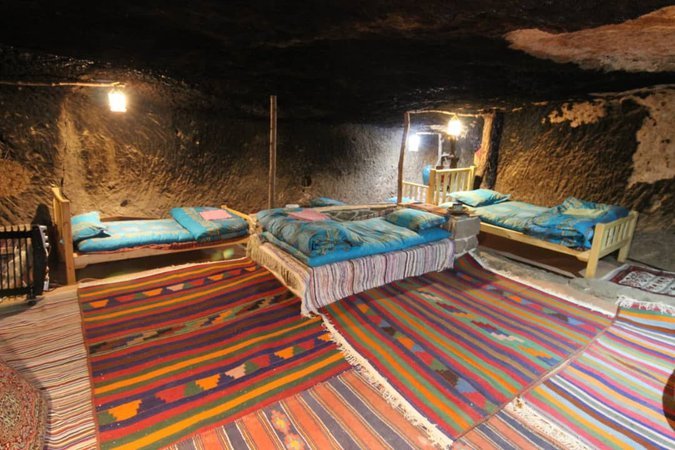 , اقامتگاه بوم گردی خونه سنگی میمند – شهربابک 