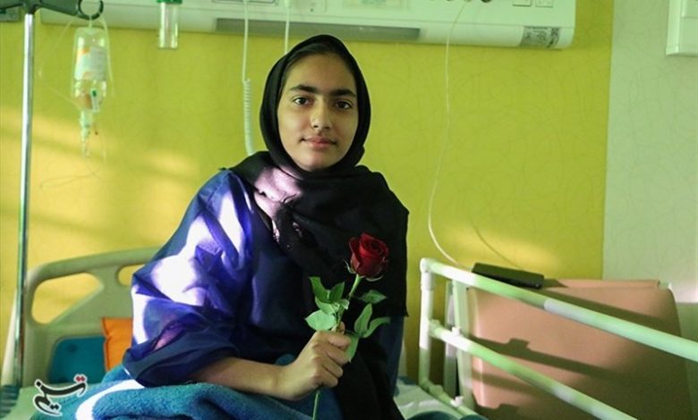 دختر ۱۴ ساله‌ای که با ترکش‌های در پا، از انفجار تروریستی جان سالم به در برد