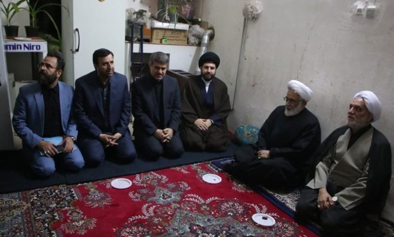 رئیس دیوان عالی کشور با خانواده شهدای تروریستی کرمان دیدار و گفت‌وگو کرد