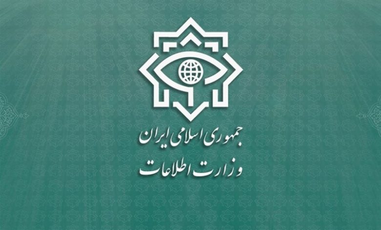 اطلاعیه وزارت اطلاعات؛‌ بازداشت ۹ مرتبط حادثه‌‌ تروریستی کرمان/ کشف تجهیزات آماده انفجار