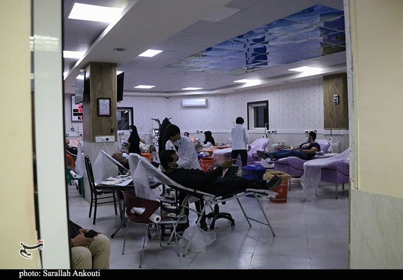 , روایت انتقال خون از مردمی که برای اهدای خون در انفجار کرمان صف یک‌کیلومتری تشکیل دادند