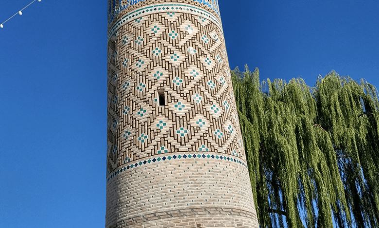 برج نگار (مناره مسجد جامع نگار) بردسیر