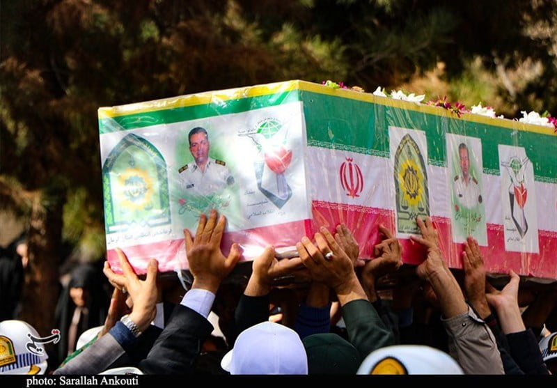 , تشییع باشکوه شهید فراجا در کرمان/ پیکر شهید «ضیاءالدینی» در گلزار شهدا آرام گرفت