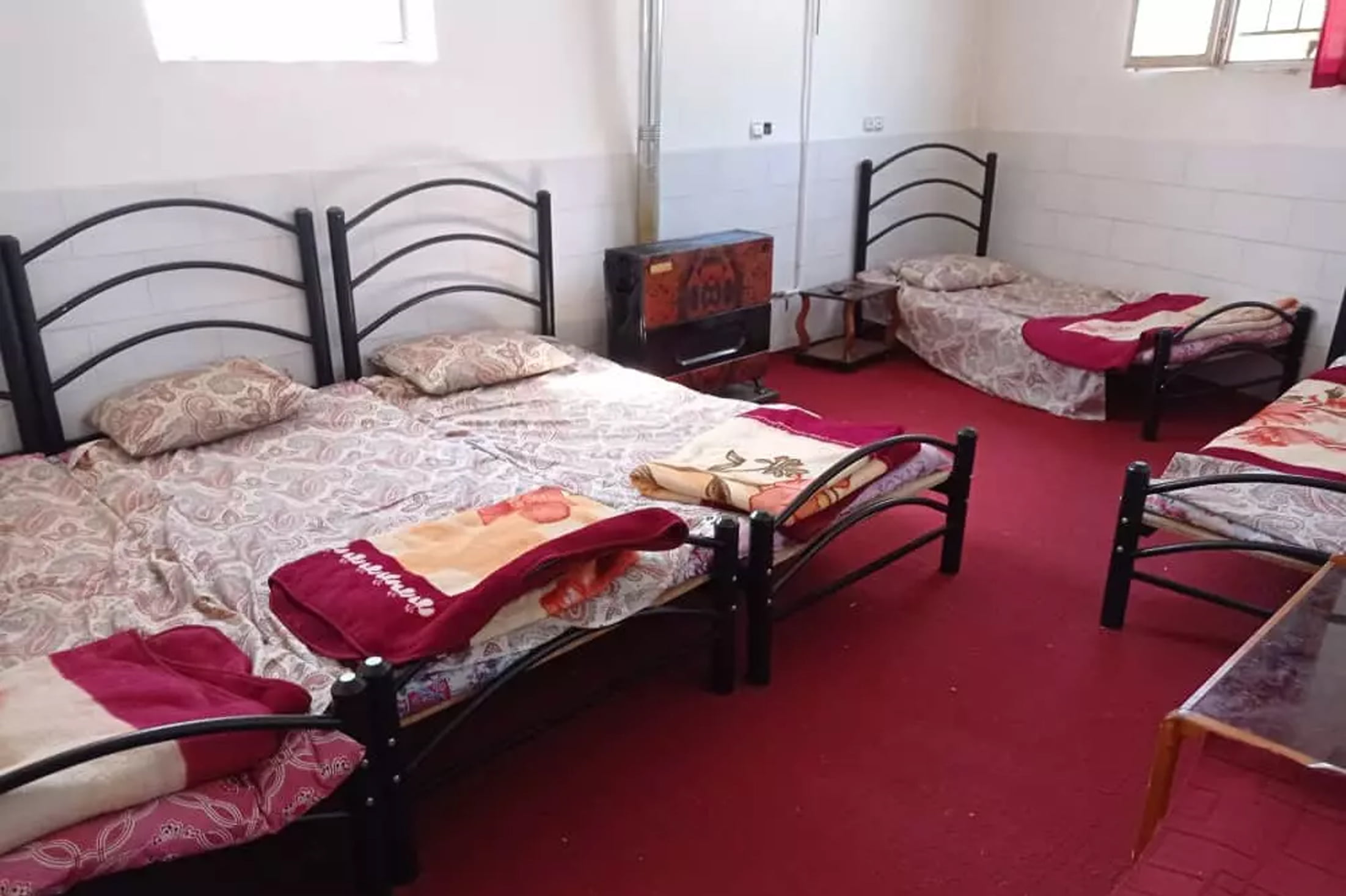 , مسافرخانه کرفس راین