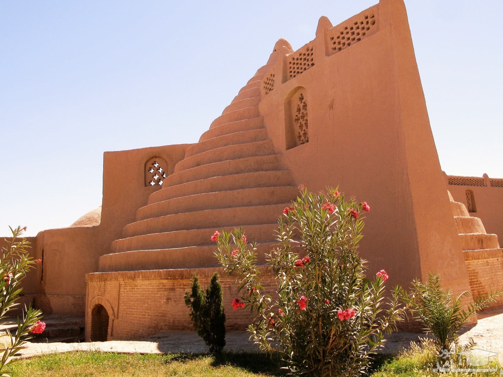 , یخدان راور 