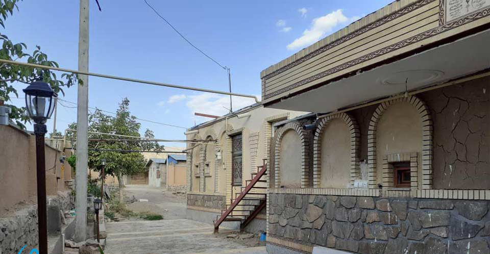 , اقامتگاه بوم گردی حاج بی بی رابر