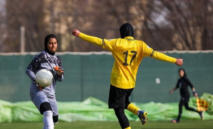 , خاتون بم و شهرداری سیرجان همچنان روی دور برد