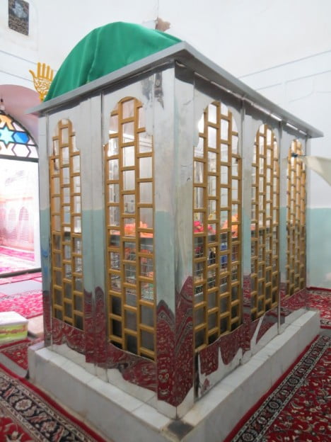 , زیارتگاه بُشرِ حافی انار