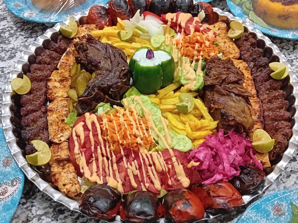 , رستوران گل نرگس انار