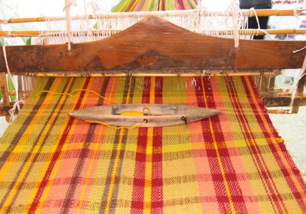 , کاربافی صنایع دستی انار