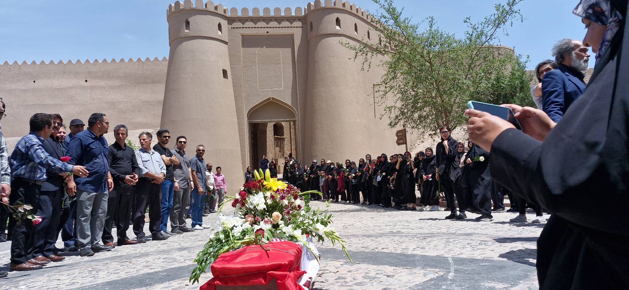 , تشییع هنرمند زنده یاد محمد علی علومی در بم