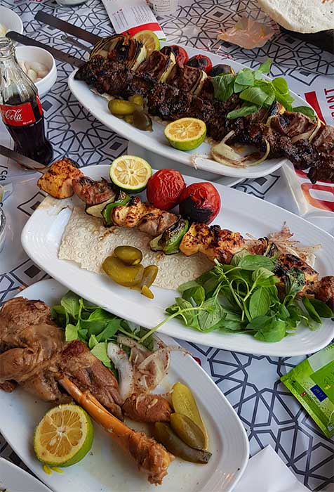 , رستوران امین منوجان