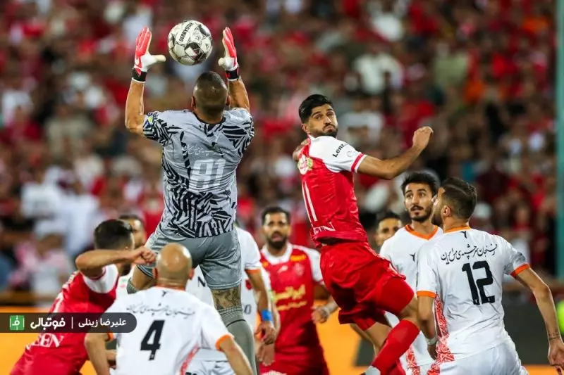 , واکنش درویش به گل آفساید گولسیانی؛ پنالتی ما و اخراج نشدن لک را هم ببینید!