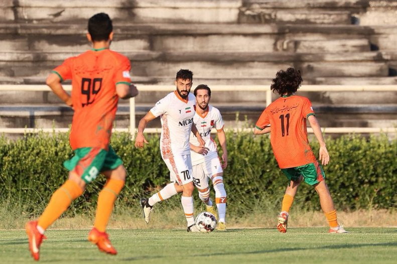 , بازی دوستانه مسی‌ها درون خانوادگی بود