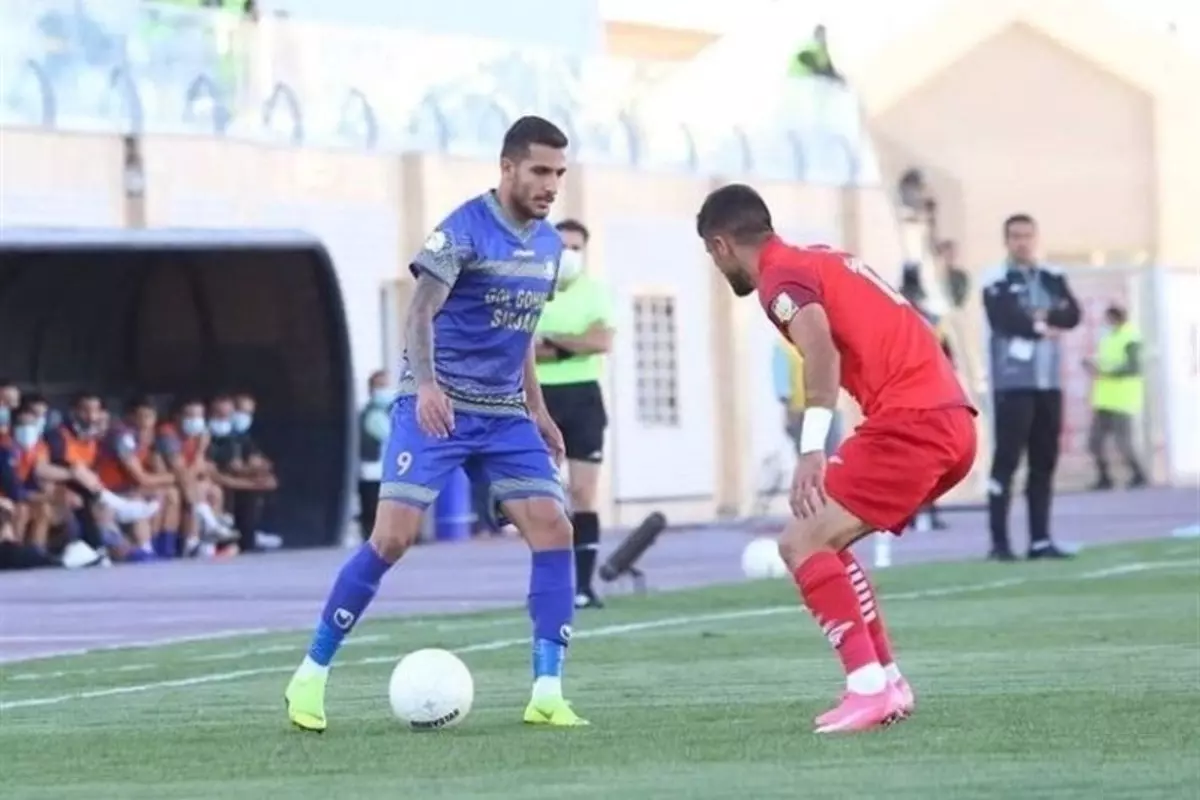 , بی‌احتیاطی عجیب گزینه استقلال؛ تیکدری در زمین خاکی بازی کرده است!