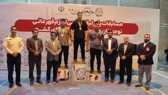 , کرمان الف در جایگاه سوم پاورلیفتینگ نوجوانان کشور