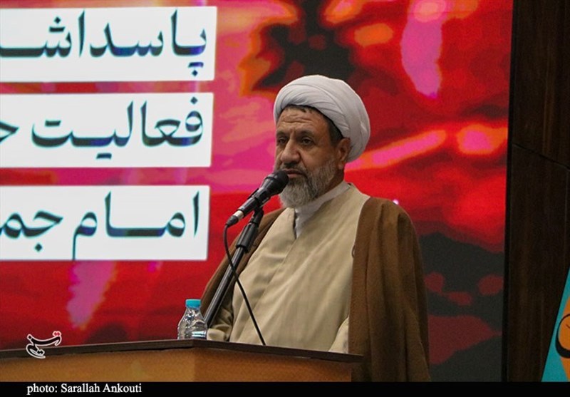 , مسئولان کار مردم را کار خانواده خود بدانند