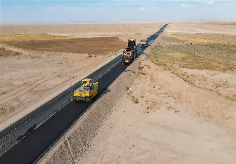 , بهره‌برداری از محور جیرفت ـ سه‌راهی بم تا شهریور سال آینده