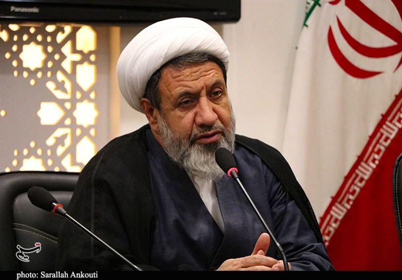 , نقدینگی کشور باید در خدمت سرمایه‌گذاری قرار گیرد