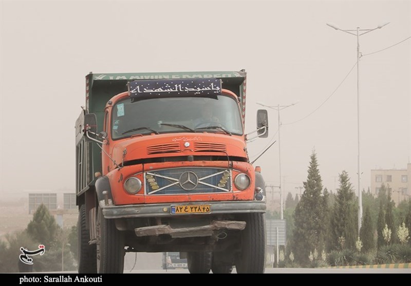 , هشدار طوفان شن در کرمان؛ ریزگردها در کمین راه‌های مواصلاتی