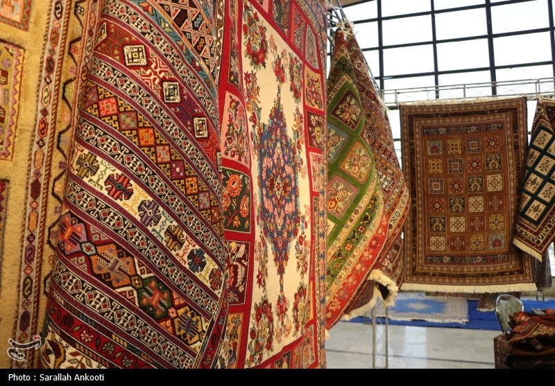 , کرمان میزبان هنرمندان صنایع دستی ایران ؛ ۱۶ شهر جهانی در نمایشگاه حضور دارند