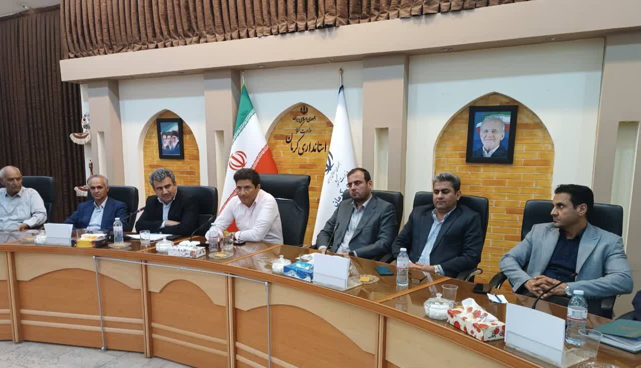 , ذخایر کرومیت استان نباید به‌صورت خام از کرمان خارج شود