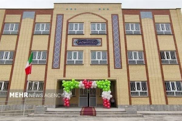 , ۶ هزار مدرسه برای ۷۰۱ هزار دانش آموز کرمانی؛ سرانه آموزشی افزایش یابد